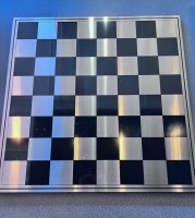 KARE Green Deko Objekt Chess 60x60cm OCCASION